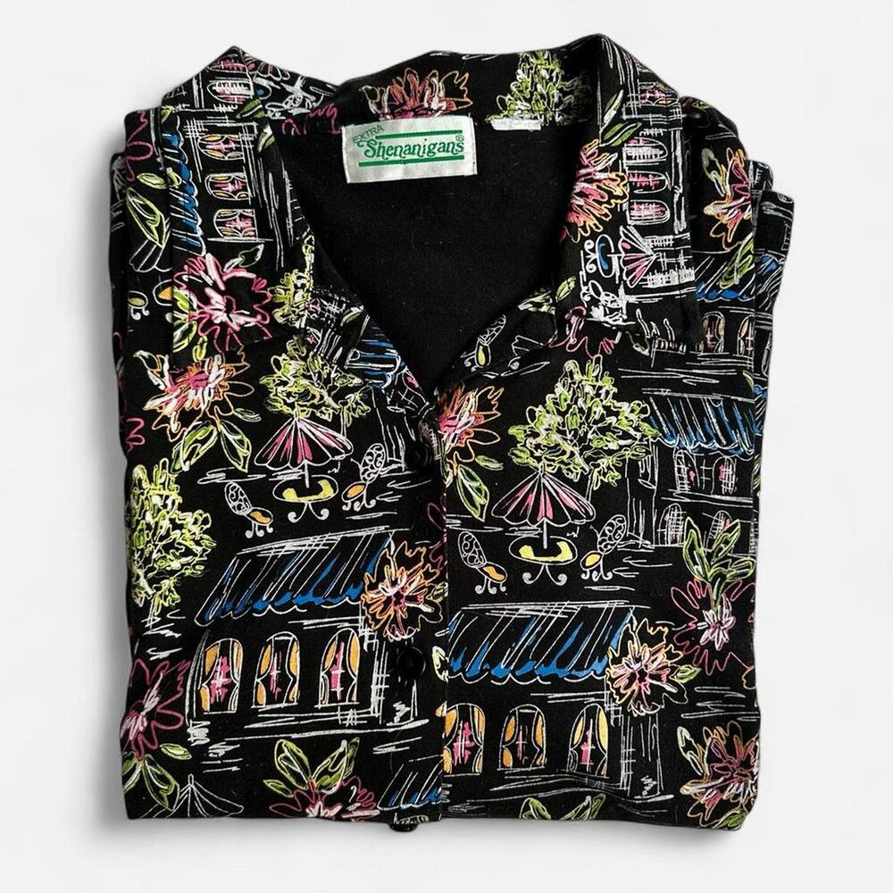 Vintage inspired button down short sleeve tee
